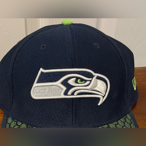 Seattle Seahawks Hat Cap New Era 59Fifty Blue Green Honeycomb SZ M/L NEW - Picture 6 of 13